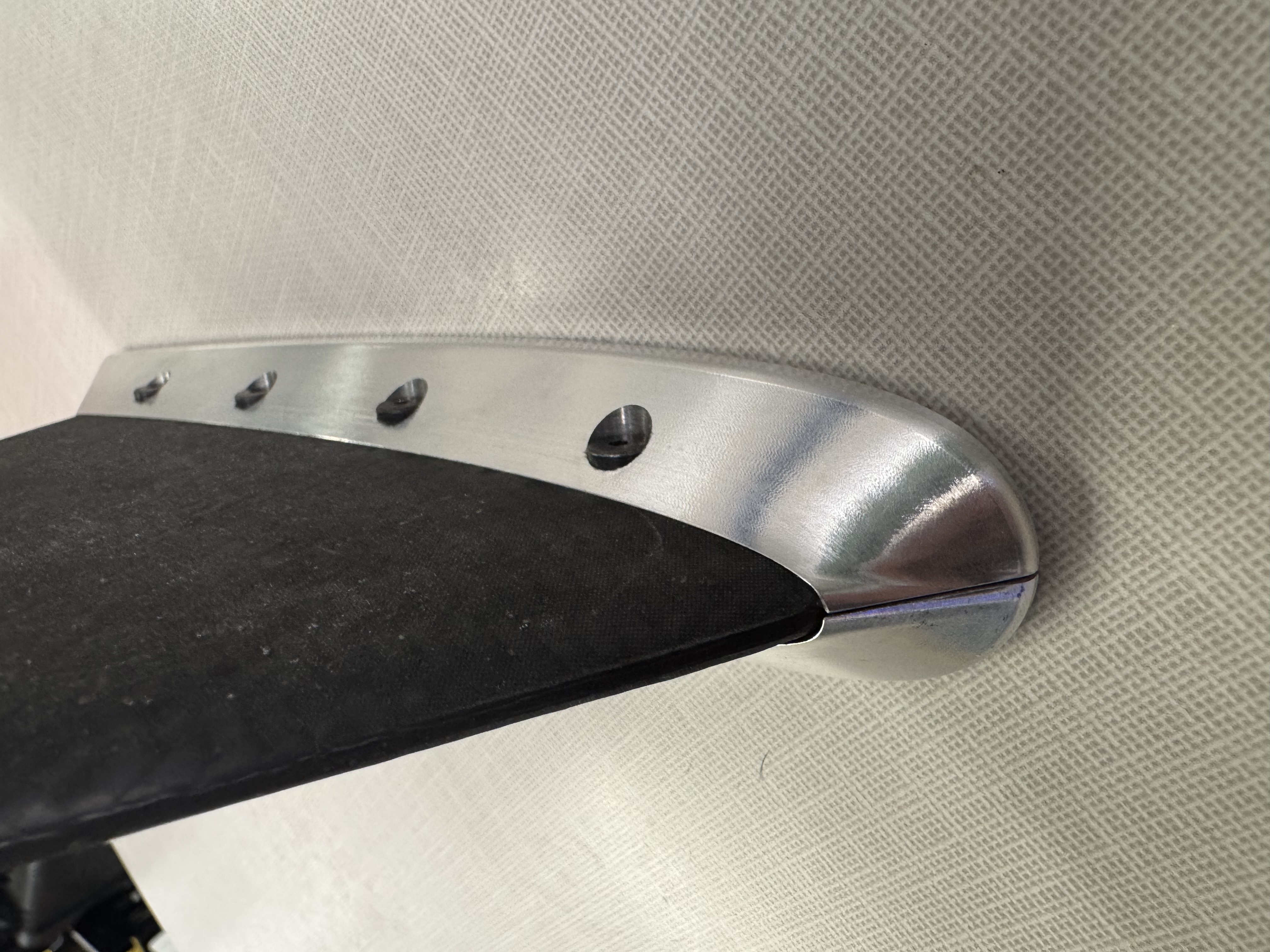 Fin mounts
